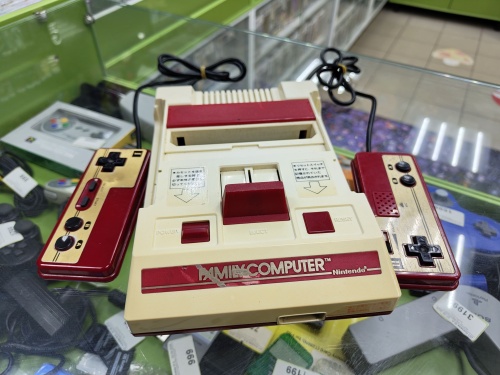 Nintendo Famicom (брак)